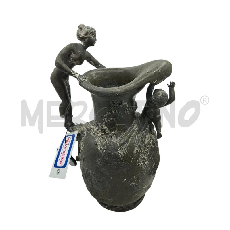 VASO IN PELTRO CON BAMBINO E DONNA  | Mercatino dell'Usato Arcore 2