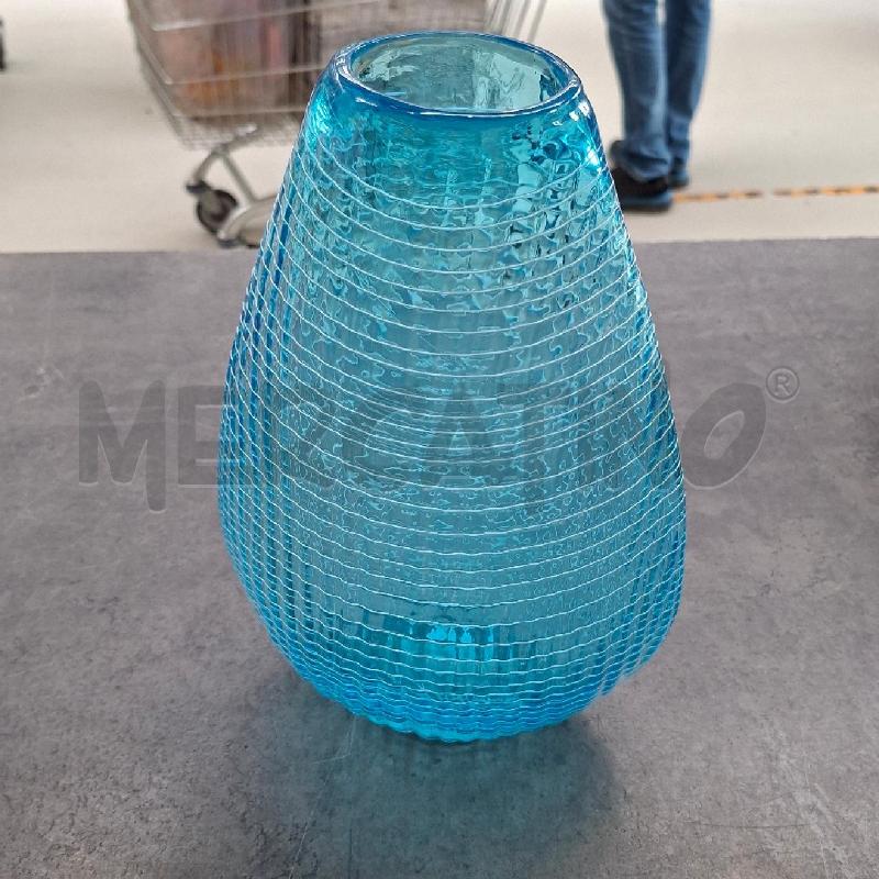 VASO VETRO AZZURRO SPIRALE BIANCA | Mercatino dell'Usato Arcore 1