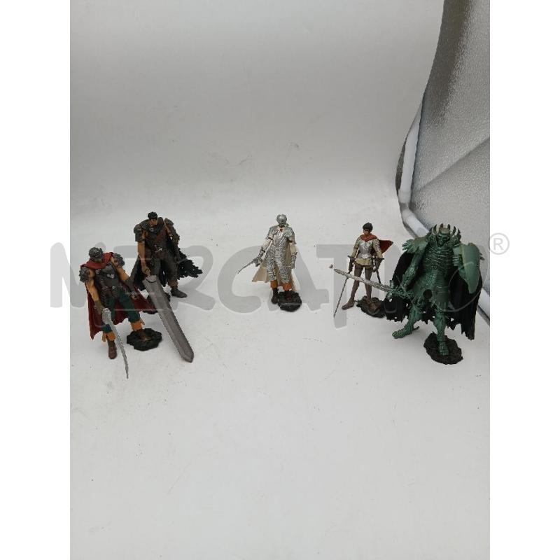 ACTION FIGURE 5 PEZZI MINI FIGURES 2003 ART OF WAR BERSERK | Mercatino dell'Usato Busnago 1