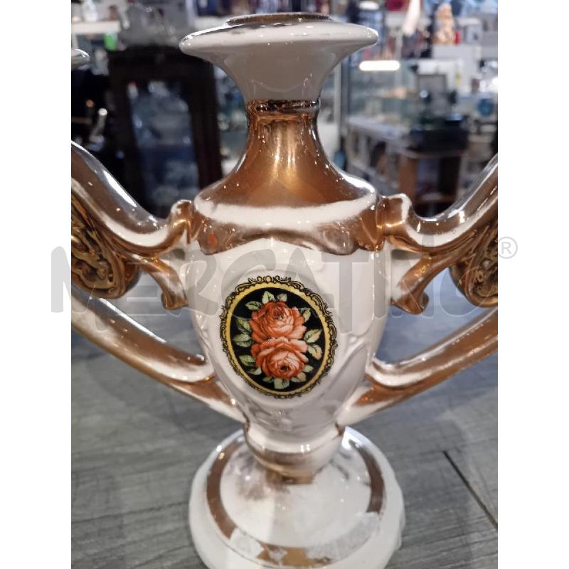 CANDELABRI PZ. 2 CERAMICA DORATO  E BIANCO | Mercatino dell'Usato Busnago 2