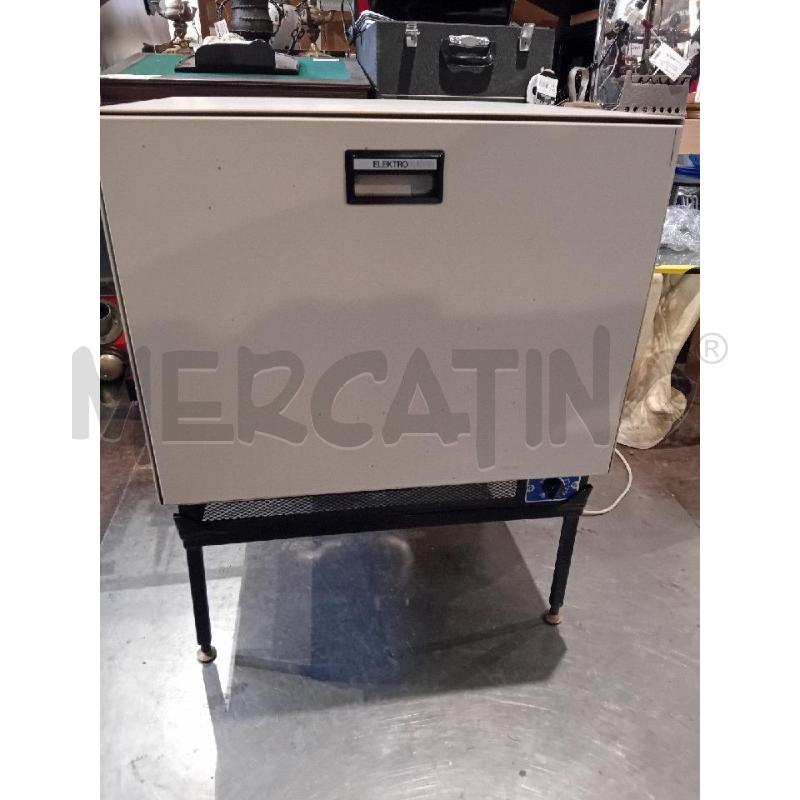 FRIGORIFERO ANNI 50 ELEKTRO SWUISSE CON BASE | Mercatino dell'Usato Busnago 5