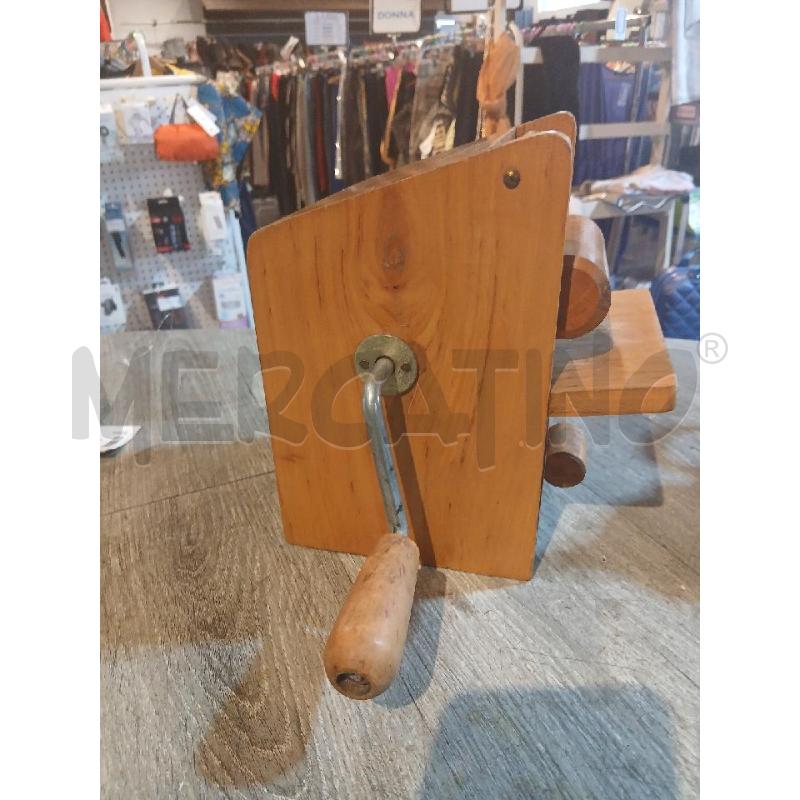 GRATTUGIA ANTICA IN LEGNO LARIANA | Mercatino dell'Usato Busnago 2