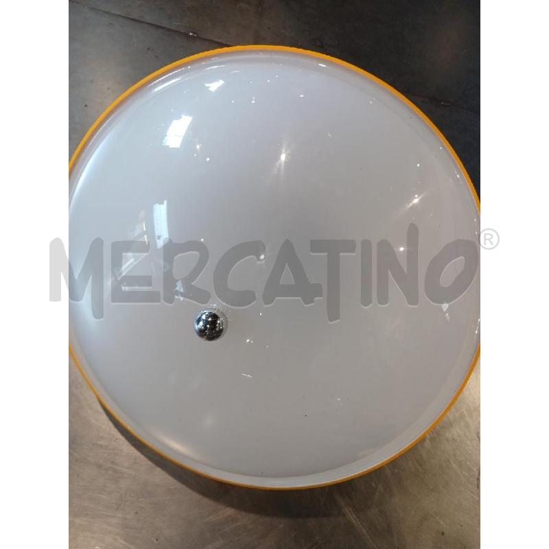 LAMPADARIO ANNI 70 IN PLASTICA GIALLO BIANCO CON INSERTI IN METALLO(DA RIPRISTINARE) | Mercatino dell'Usato Busnago 4