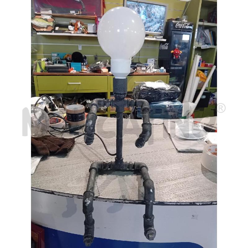 LAMPADA INDUSTRIALE FATTA CON TUBI ACQUA | Mercatino dell'Usato Busnago 1