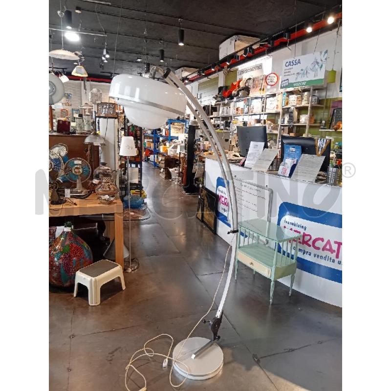 LAMPADA PIANTANA AD ARCO ANNI 70 CON BRACCIO REGOLABILE | Mercatino dell'Usato Busnago 1