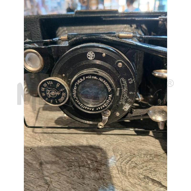 MACCHINA FOTOGRAFICA ANNI 30 VOIGTLANDER 1:6,3 | Mercatino dell'Usato Busnago 3