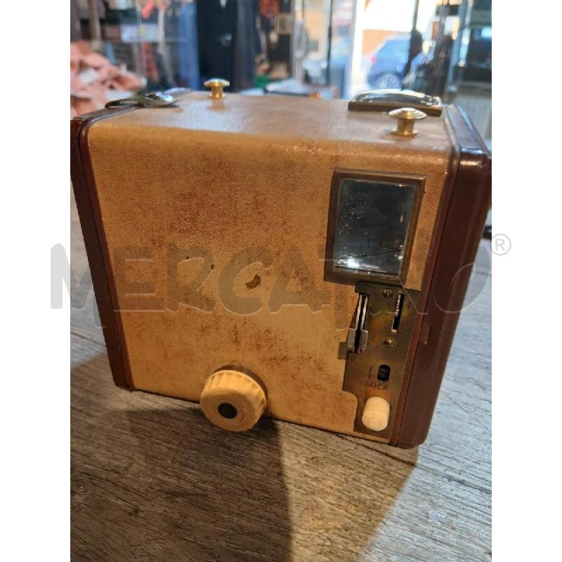 MACCHINA FOTOGRAFICA D'EPOCA KODAK BROWNIE FLASH 4 (SI VENDE DA COLLEZIONE) | Mercatino dell'Usato Busnago 2