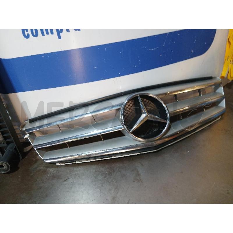 MASCHERINA AUTO MERCEDES  COD 3730317 197-R4 | Mercatino dell'Usato Busnago 2