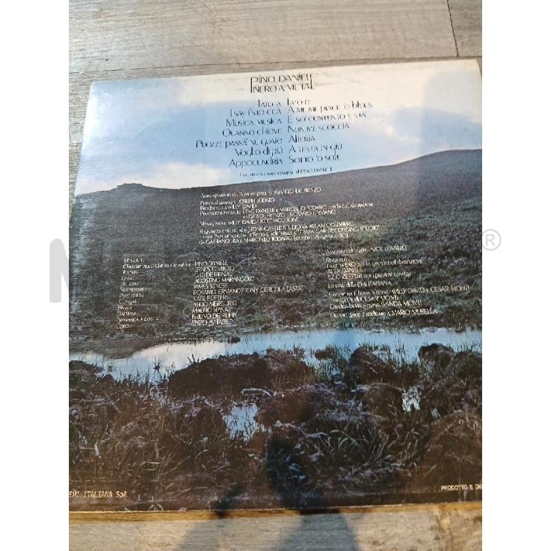 PINO DANIELA NERO A META' EMI (1980) | Mercatino dell'Usato Busnago 2