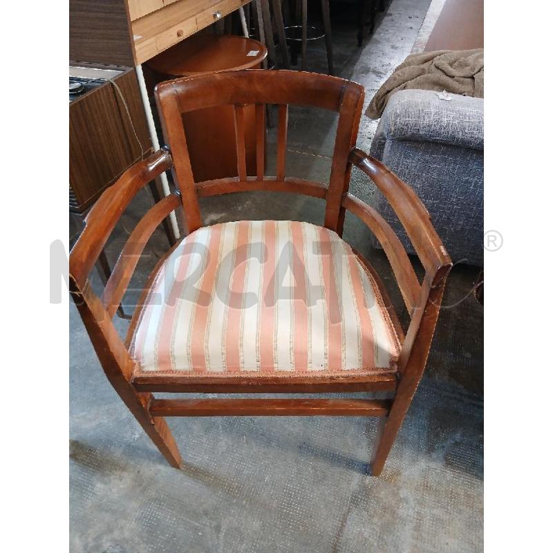 POLTRONCINA STILE LIBERTY | Mercatino dell'Usato Busnago 1