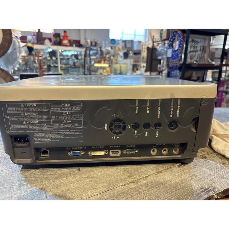 PROIETTORE  CANON WUX5000 CON TELECOMANDO | Mercatino dell'Usato Busnago 3