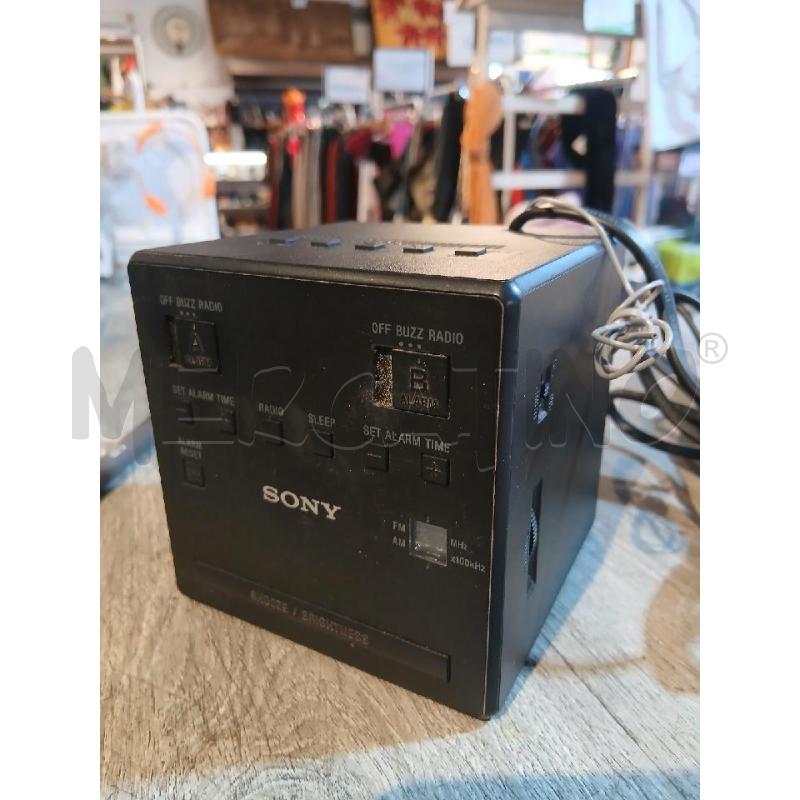 RADIOSVEGLIA SONY ICF C1 (FUNZIONANTE) | Mercatino dell'Usato Busnago 3