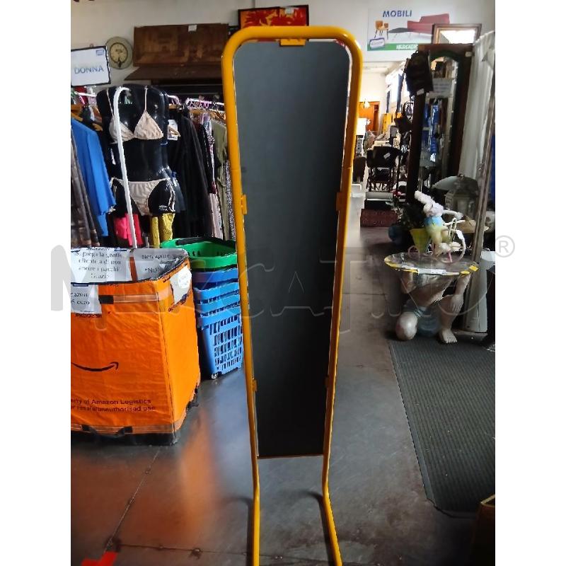 SPECCHIO DA TERRA ANNI 70 TUNOLARE GIALLO ALTEZZA 155 CM | Mercatino dell'Usato Busnago 4