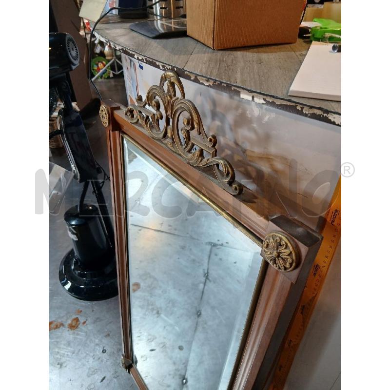 SPECCHIO VINTAGE CON VETRO MOLATO E INSERTI IN OTTONE MISURE 100X52 | Mercatino dell'Usato Busnago 2