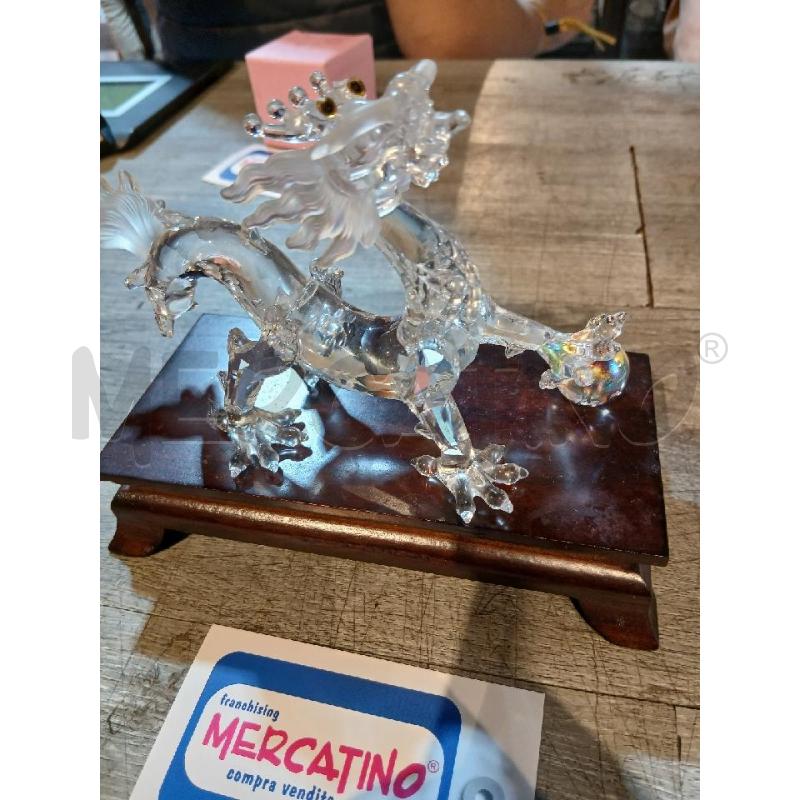 SWAROVSKI DRAGO CON SFERA E BASE LEGNO | Mercatino dell'Usato Busnago 1