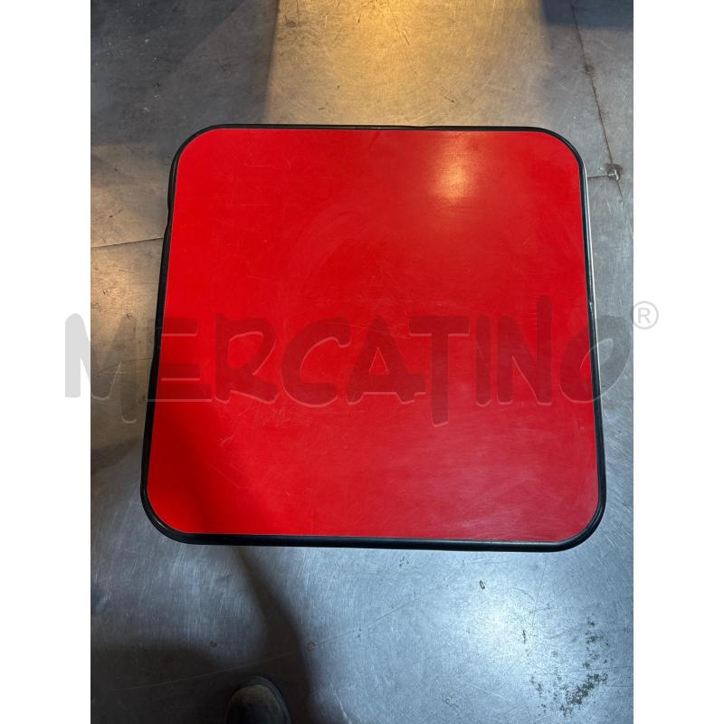 TAVOLINO DECO' IN FERRO E FORMICA ROSSO | Mercatino dell'Usato Busnago 2