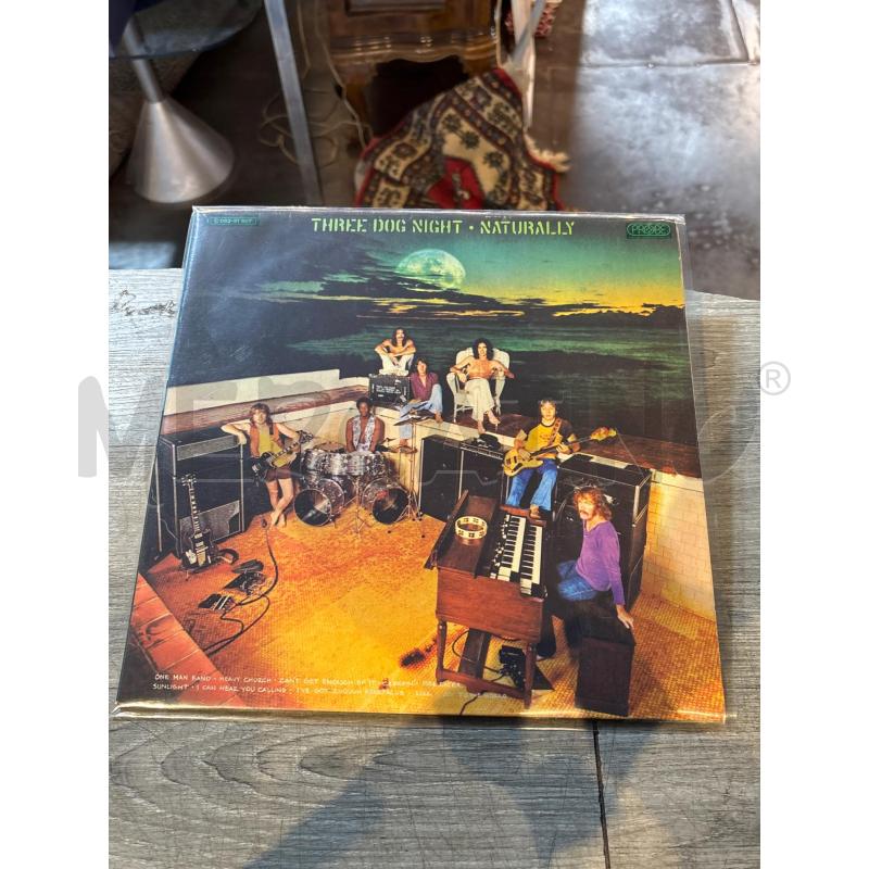 THREE DOG NIGHT NATURALLY | Mercatino dell'Usato Busnago 1