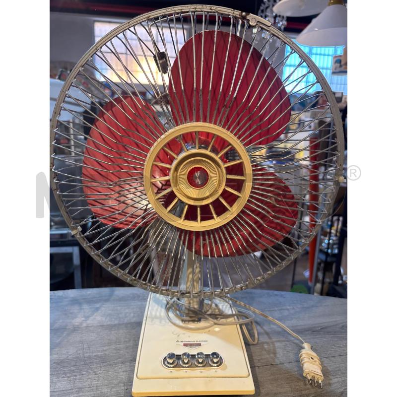 VENTILATORE MITSUBISHI ANNI 70 ROSSO E BIANCO | Mercatino dell'Usato Busnago 1