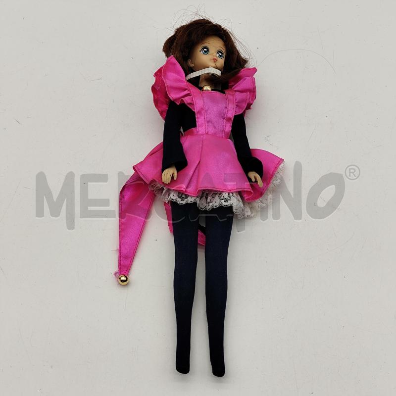 BAMBOLA SAKURA VESTITO FUCSIA | Mercatino dell'Usato Corbetta 1