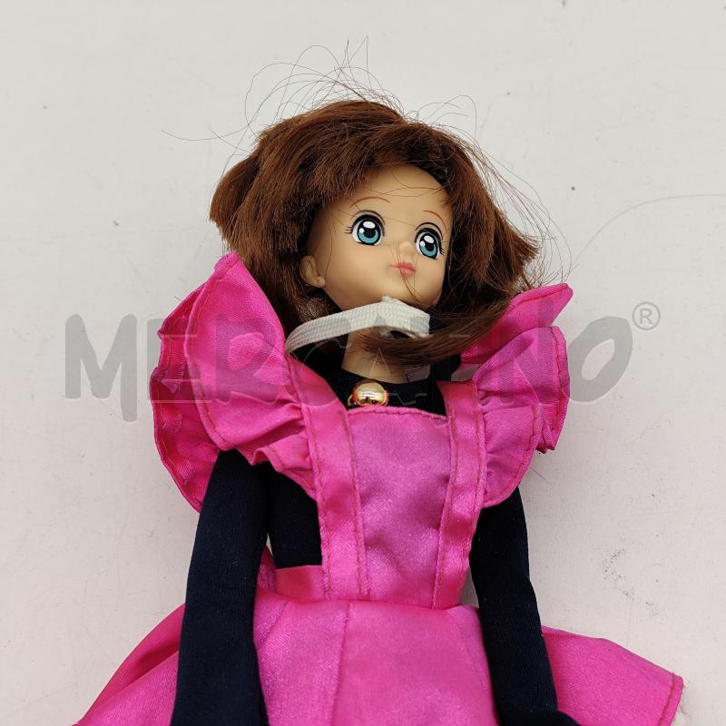 BAMBOLA SAKURA VESTITO FUCSIA | Mercatino dell'Usato Corbetta 2