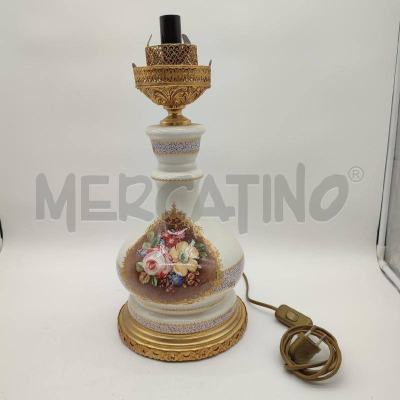 BASE LAMPADA CERAMICA ICONA FIORATA BASE DORATA GHIRLANDA BLU | Mercatino dell'Usato Corbetta 1