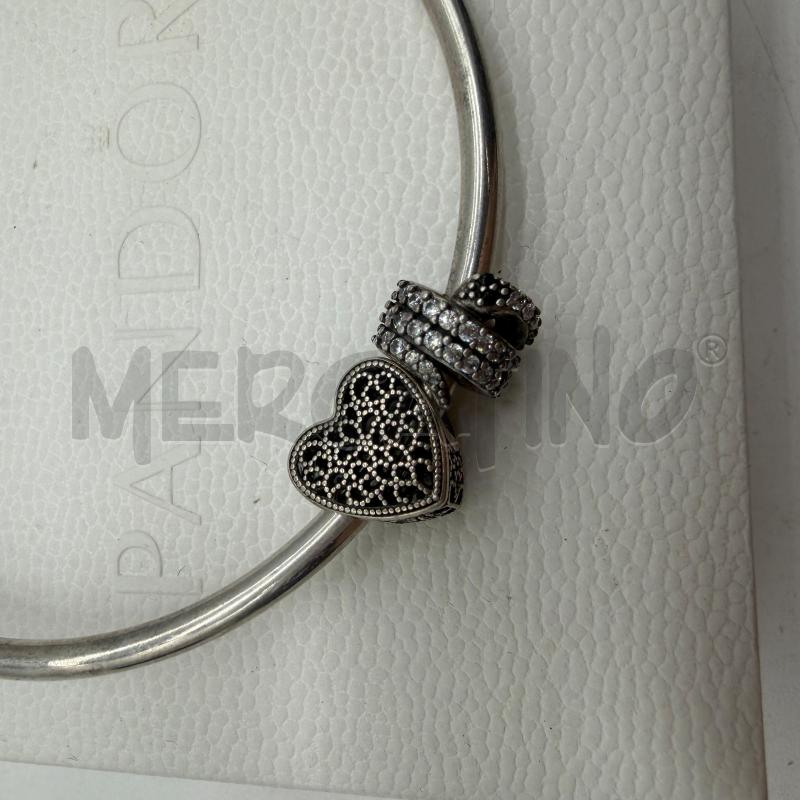 BRACCIALE PANDORA RIGIDO 2 CHARMS | Mercatino dell'Usato Corbetta 2