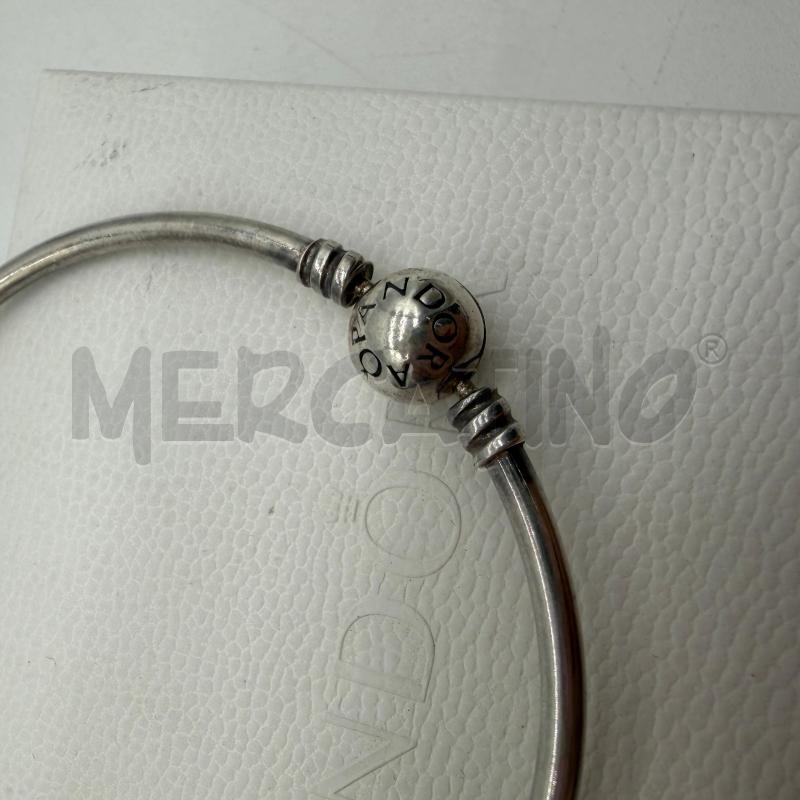 BRACCIALE PANDORA RIGIDO 2 CHARMS | Mercatino dell'Usato Corbetta 3