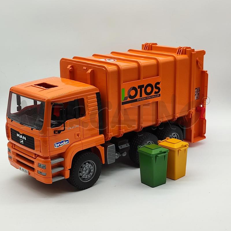 CAMION DELLA SPAZZATURA BRUDER LOTOS | Mercatino dell'Usato Corbetta 1