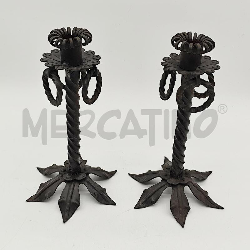 CANDELABRI COPPIA IN FERRO BATTUTO LAVORAZIONE ANTICA | Mercatino dell'Usato Corbetta 2