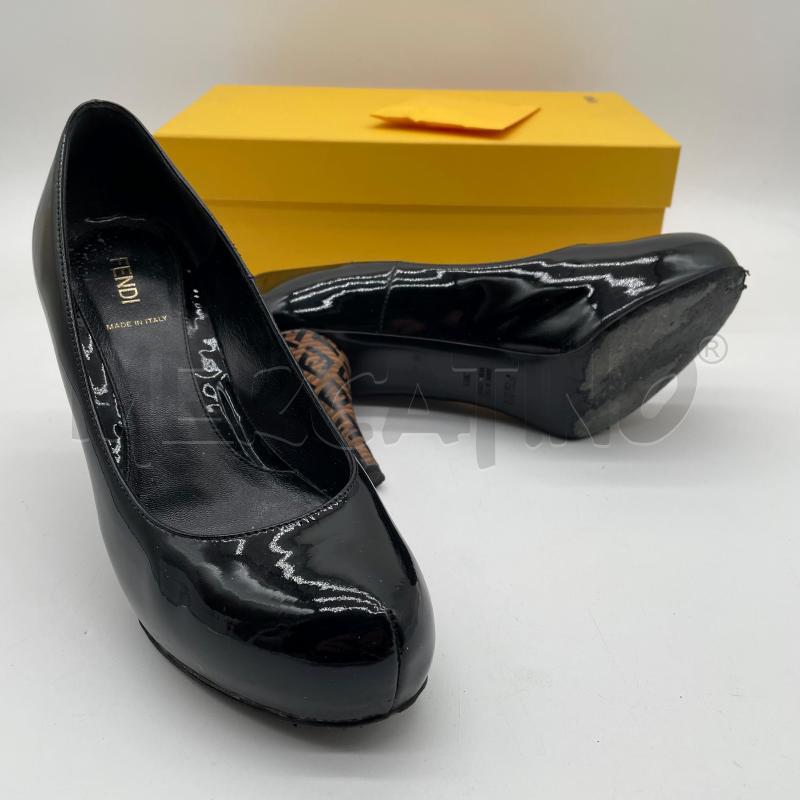DECOLLETE FENDI VERNICE NERO TACCO ZUCCA | Mercatino dell'Usato Corbetta 4