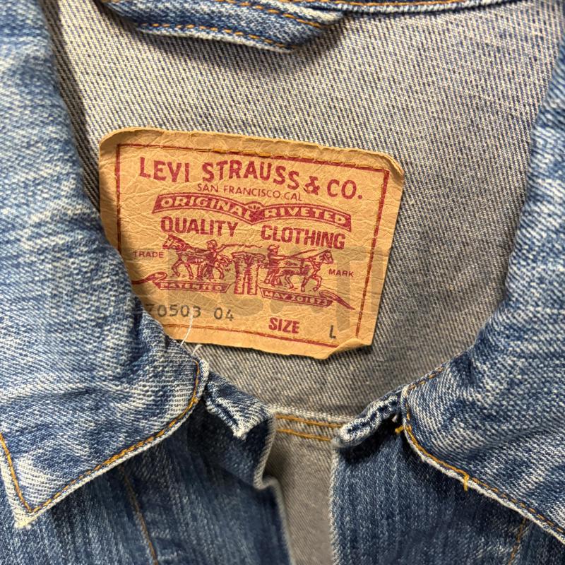 GIUBBINO UOMO LEV'S JEANS LAV SCURO STRIATO | Mercatino dell'Usato Corbetta 2
