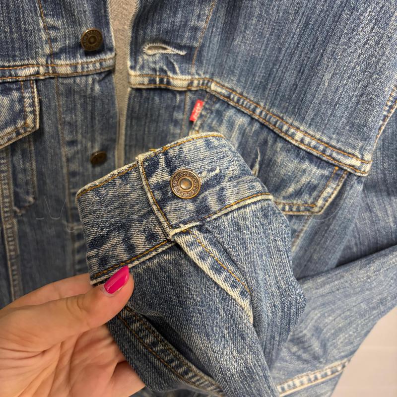 GIUBBINO UOMO LEV'S JEANS LAV SCURO STRIATO | Mercatino dell'Usato Corbetta 3