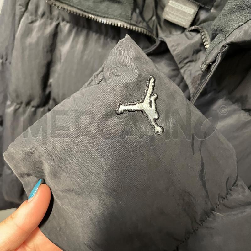 GIUBBOTTO DONNA JORDAN NERO STROP CROP ZIP  | Mercatino dell'Usato Corbetta 3