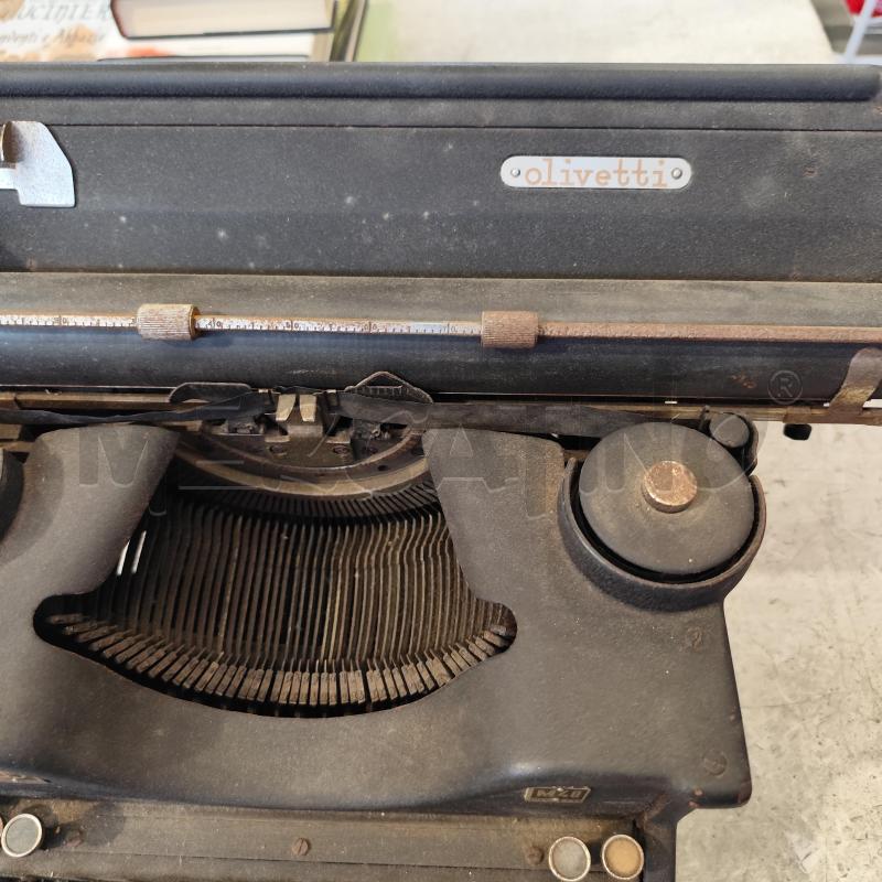 MACCHINA DA SCRIVERE OLIVETTI M40 | Mercatino dell'Usato Corbetta 3