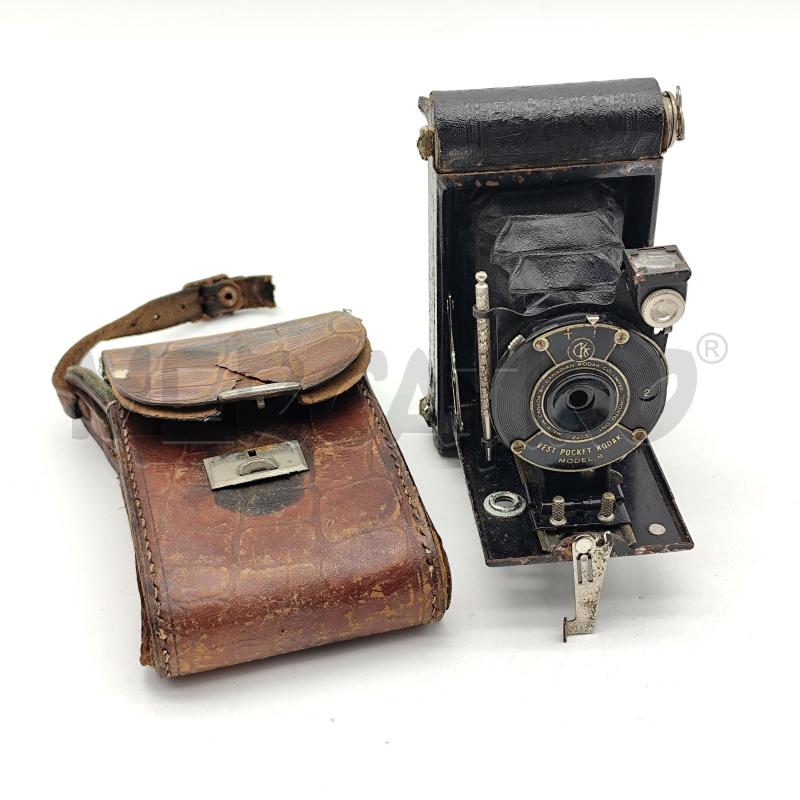 MACCHINA FOTOGRAFICA ANTICA VEST KODAK MODEL 8 | Mercatino dell'Usato Corbetta 1