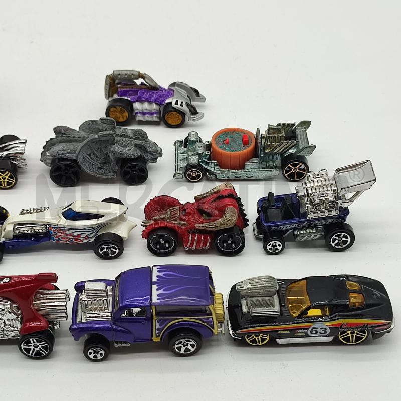 MACCHININE HOTWHEELS LOTTO 16PZ | Mercatino dell'Usato Corbetta 3