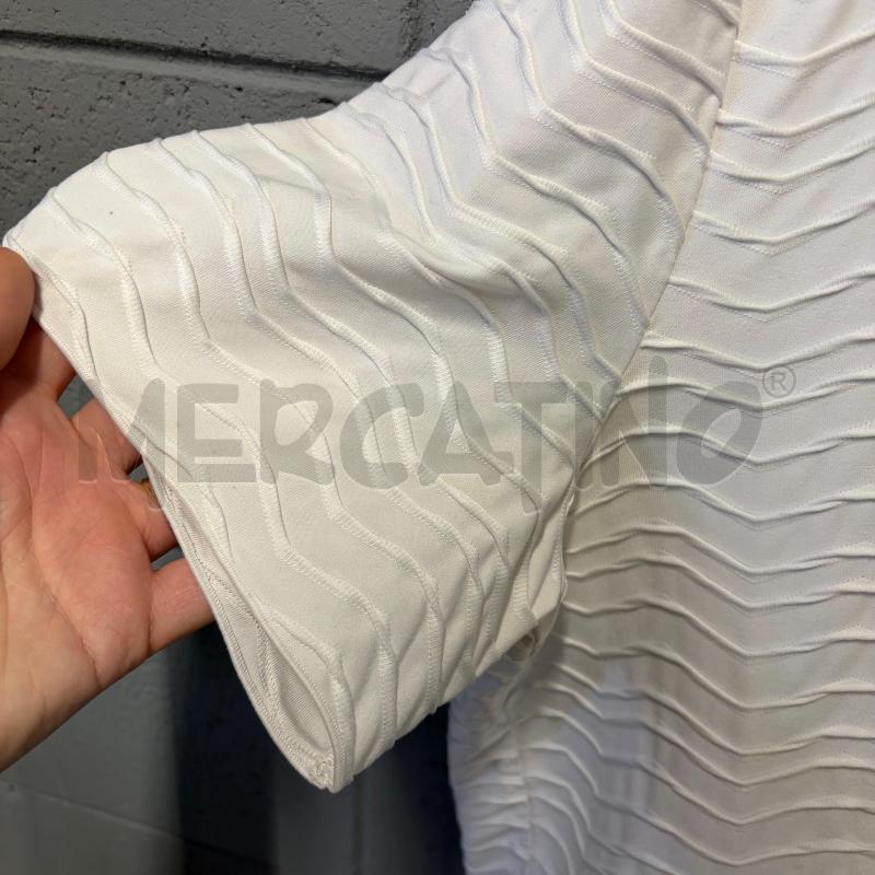 MAGLIETTA DONNA ARMANI COLLEZIONI BIANCO ZIG ZAG RILIEVO | Mercatino dell'Usato Corbetta 3