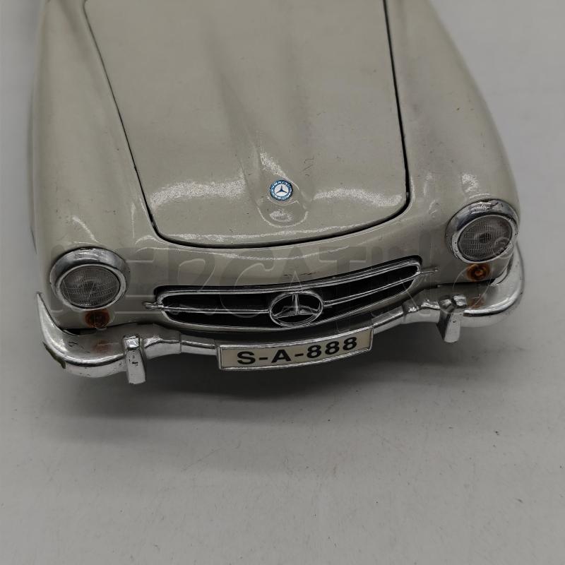 MERCEDES BENZ 190 SL 1995 MAISTO 1/18 MODELLINO  | Mercatino dell'Usato Corbetta 3
