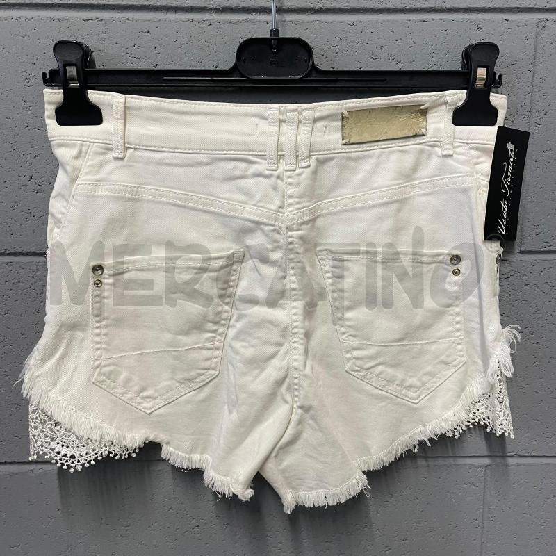 PANTALONCINO DONNA PATRIZIA PEPE BIANCO FONDO PIZZO LATI | Mercatino dell'Usato Corbetta 3