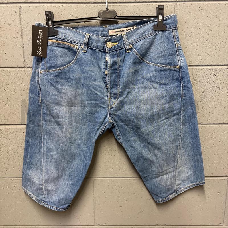 PANTALONCINO UOMO LEVIS ENGINEERED JEANS SFUM BOTTONI | Mercatino dell'Usato Corbetta 1