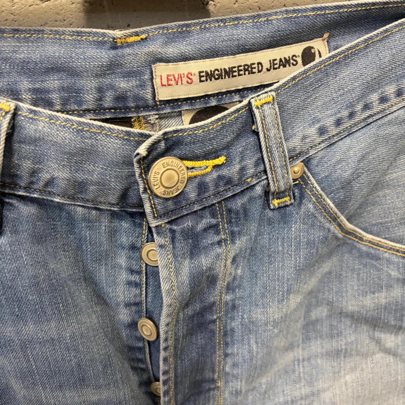 PANTALONCINO UOMO LEVIS ENGINEERED JEANS SFUM BOTTONI | Mercatino dell'Usato Corbetta 2