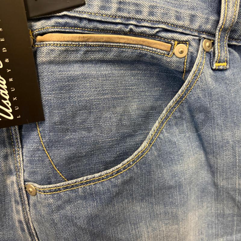 PANTALONCINO UOMO LEVIS ENGINEERED JEANS SFUM BOTTONI | Mercatino dell'Usato Corbetta 3