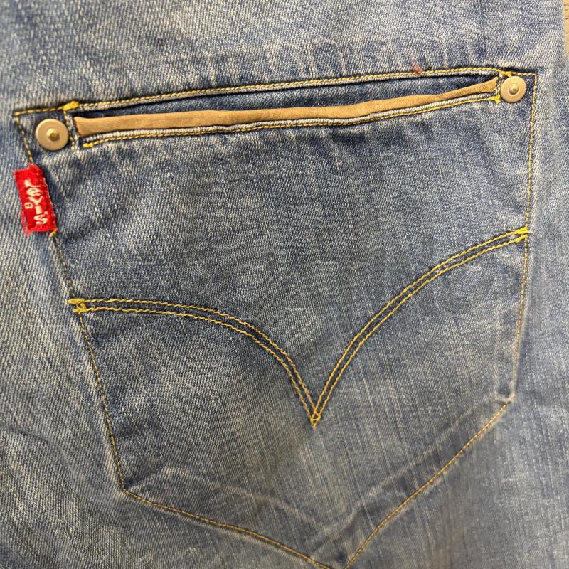 PANTALONCINO UOMO LEVIS ENGINEERED JEANS SFUM BOTTONI | Mercatino dell'Usato Corbetta 5