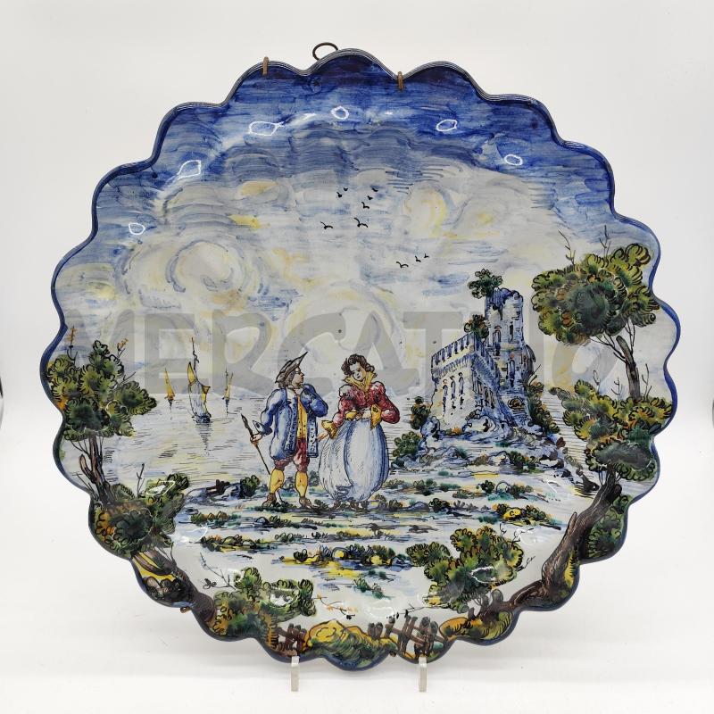 PIATTO A. 40CM DAMA E CAVALIERE CASTELLO SFONDO | Mercatino dell'Usato Corbetta 1