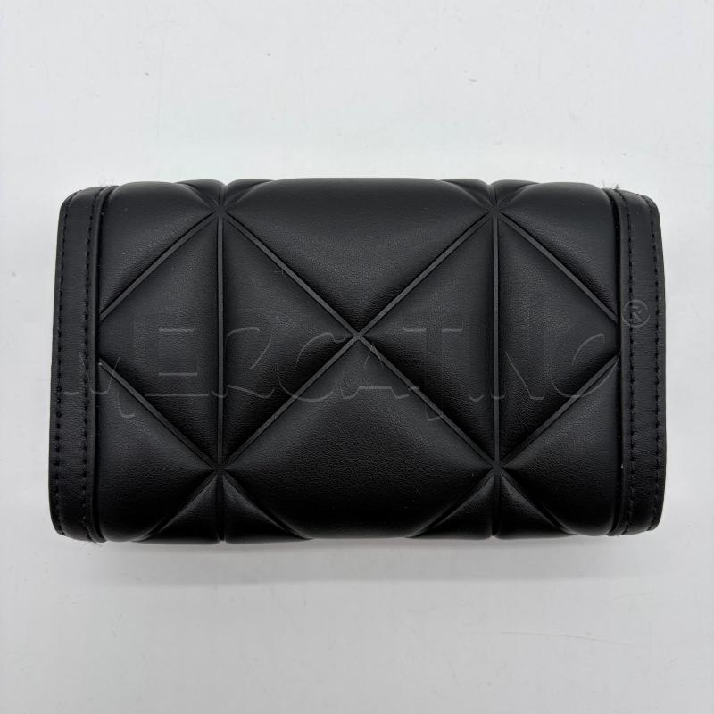 PORTAFOGLIO LOVE MOSCHINO NERO SINT TRAPUNTATO LOGO DORATO | Mercatino dell'Usato Corbetta 3