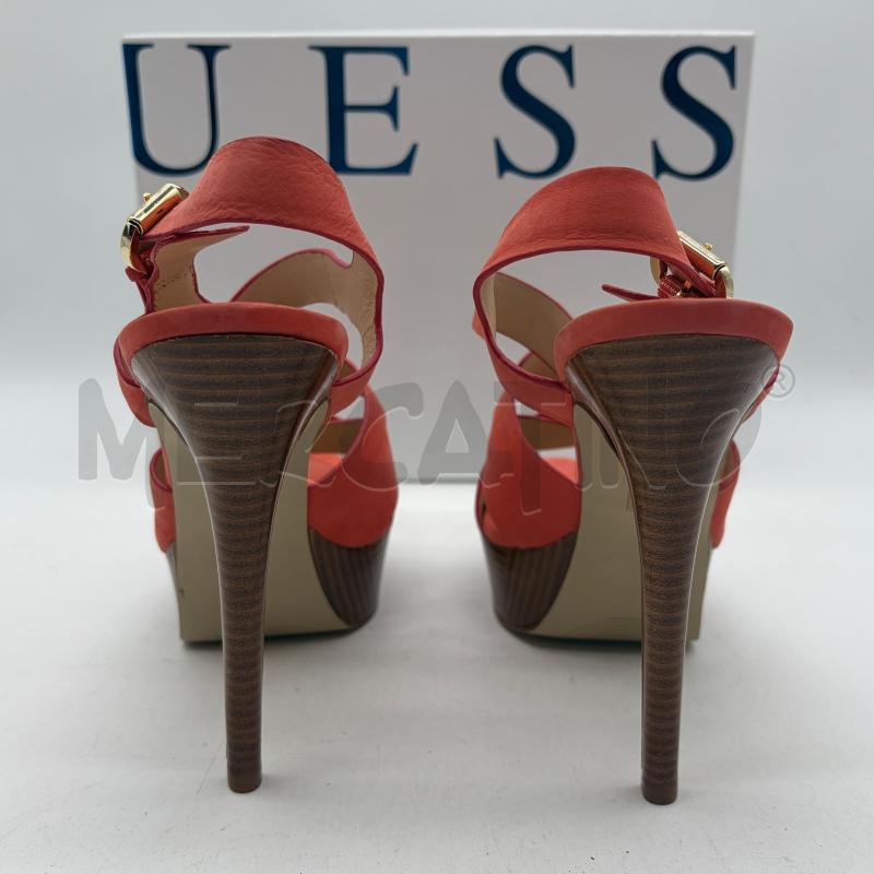 SANDALI DONNA GUESS SALMONE INCROCI TACCO MARRONE  | Mercatino dell'Usato Corbetta 3