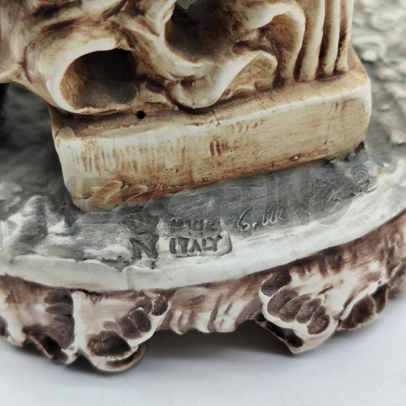 SCULTURA CAPODIMONTE MOLLICA UOMO VESTITO VERDE | Mercatino dell'Usato Corbetta 4