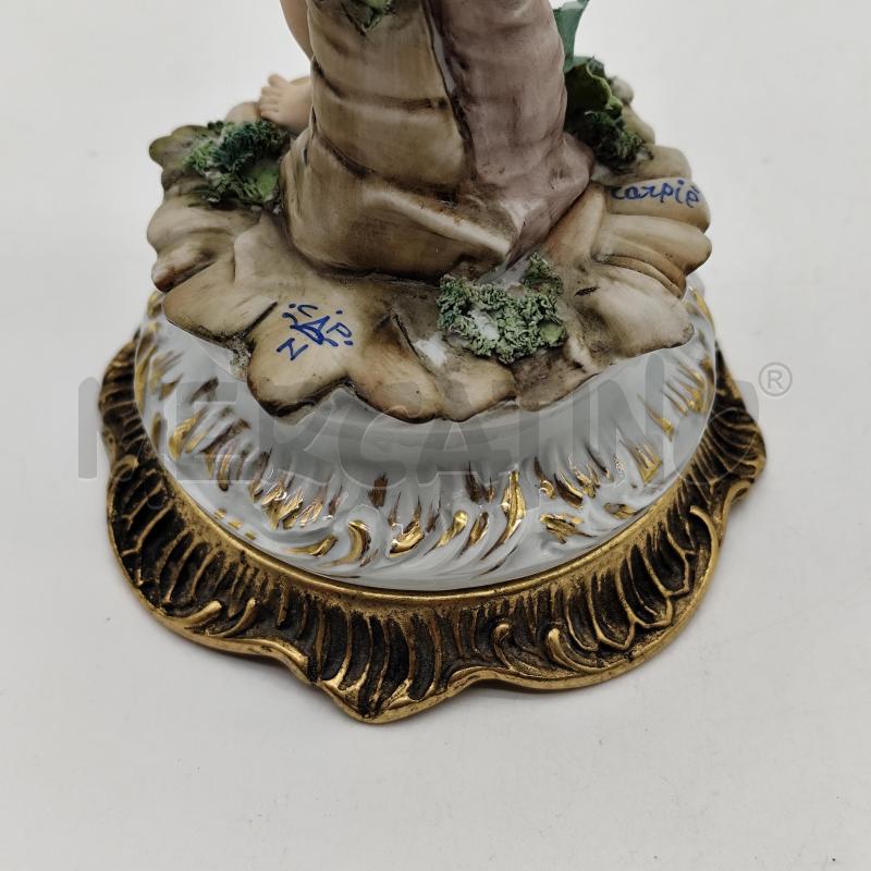 SCULTURA CARPIE' CAPODIMONTE SUONATORE | Mercatino dell'Usato Corbetta 4