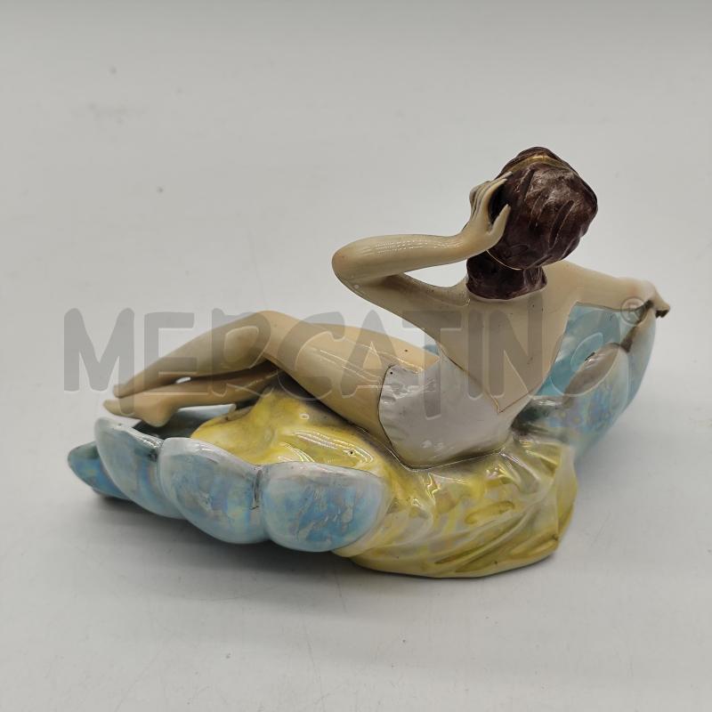 SCULTURA ITALY 110 DONNA CONCHIGLIA AZZURRA | Mercatino dell'Usato Corbetta 2