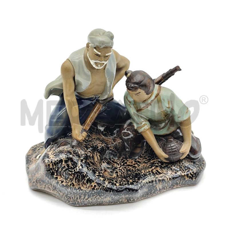 SCULTURA UOMINI SCENA CACCIA SCAVANO | Mercatino dell'Usato Corbetta 1